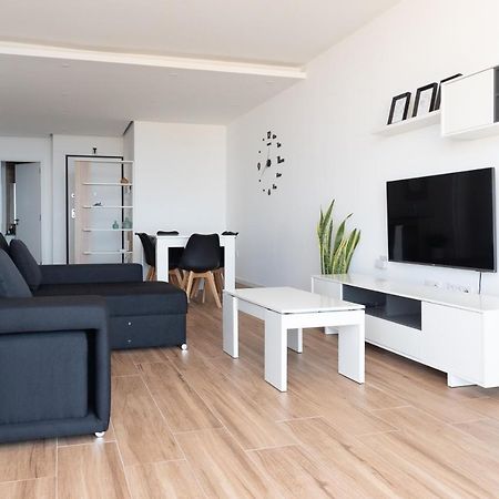 3 Bdr Aprt, Best Seaview, Rooftop Pool - Lcgr Praia Extérieur photo
